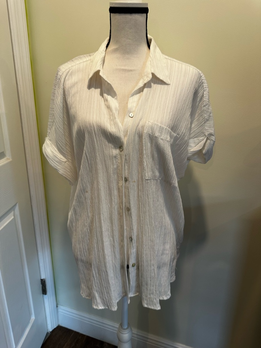 Lightweight White Textured Button-Front Blouse